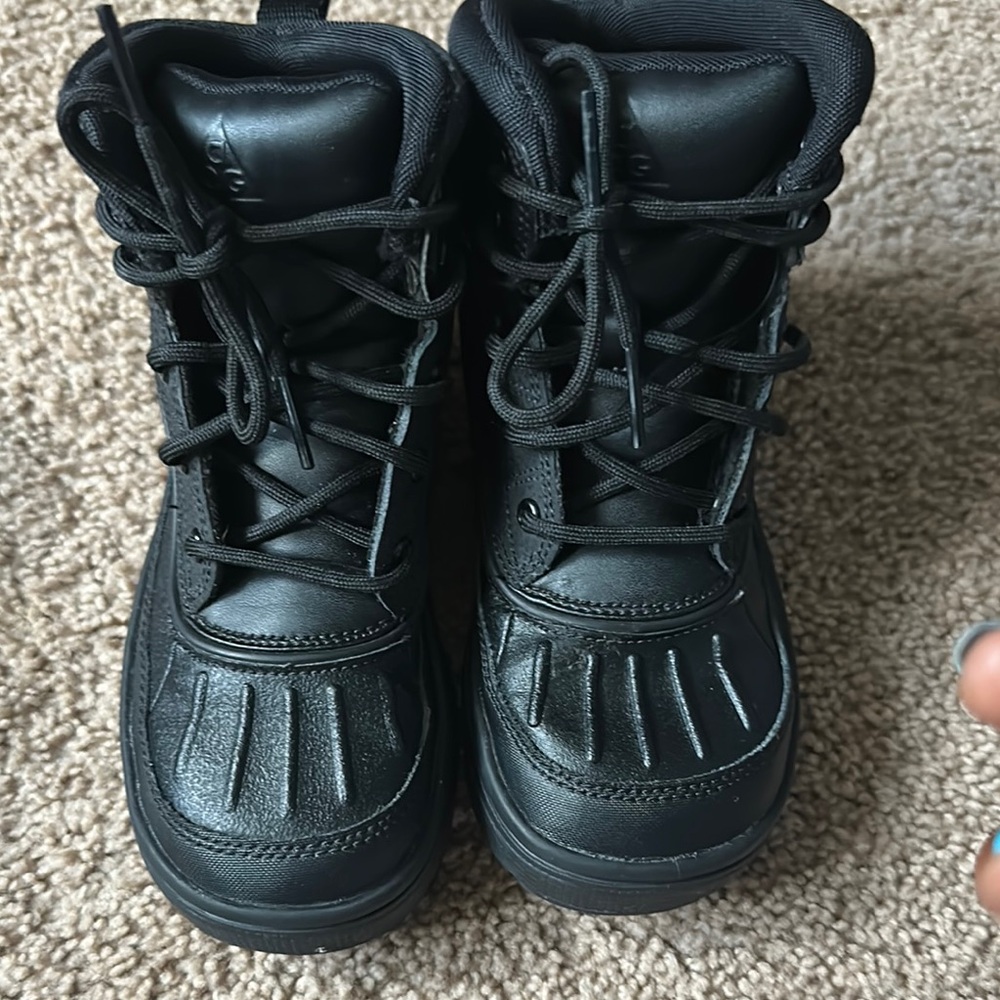 Kids Black Boots Nike sz 1